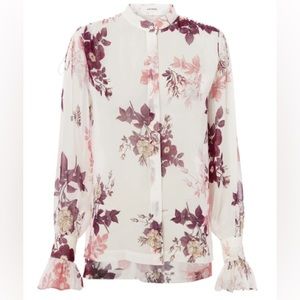 ❤️Lover NWT Ingrid Silk Floral Blouse.  Size 6.